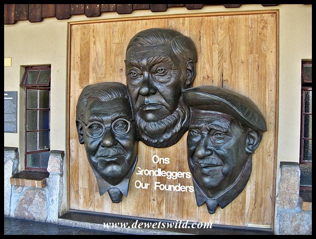 The fathers of the Kruger National Park: On the left, Minister Piet Grobler, in the centre President Paul Kruger, and on the right, Colonel James Stevenson-Hamilton